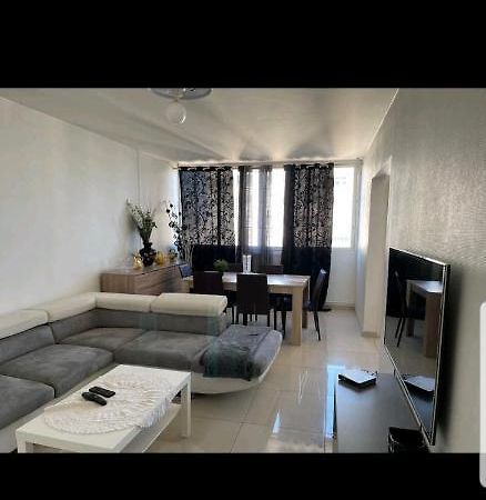 Appartement Laurent Bonnevay ビユールバンヌ エクステリア 写真